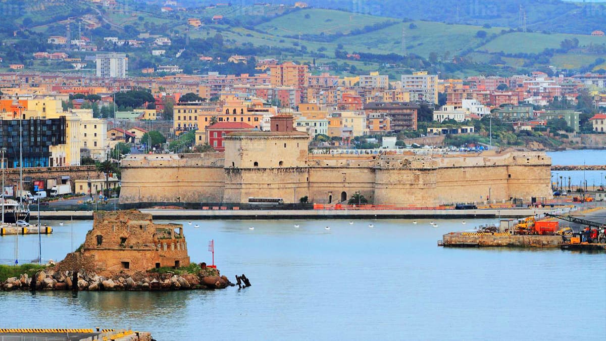 Civitavecchia-port (1)